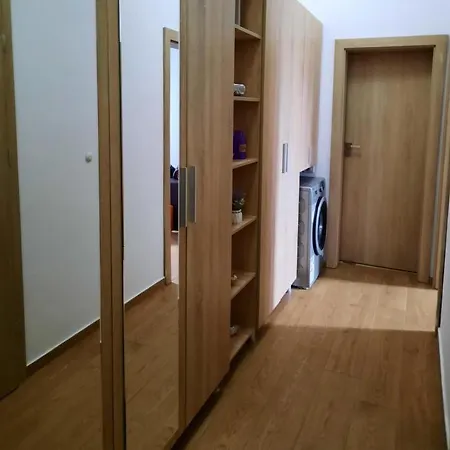 Loft Studio - Mamaia Summerland Apartmán *