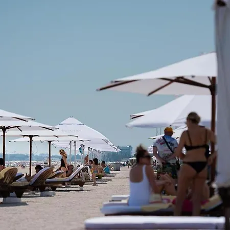 Loft Studio - Mamaia Summerland Mamaia